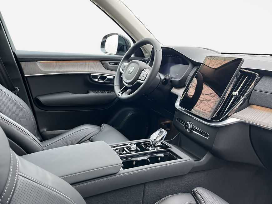 Volvo  T8 AWD Plug-in Hybrid