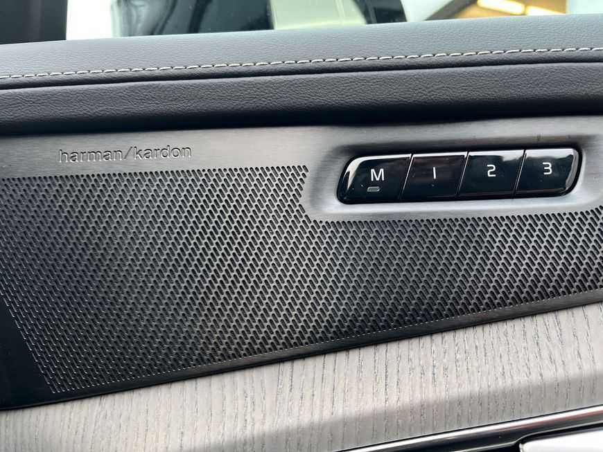 Volvo  T8 AWD Plug-in Hybrid