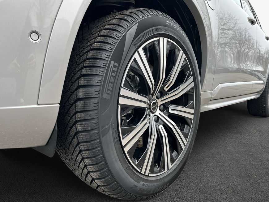 Volvo  T8 AWD Plug-in Hybrid