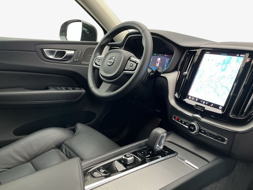 Volvo  Plus Dark