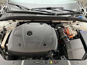 Volvo  T6 AWD Recharge Geartronic