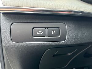 Volvo  T8 AWD Plug-in Hybrid