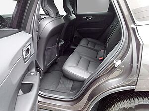 Volvo  Plus Dark