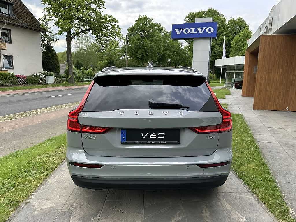 Volvo  V60 Core, B4 Mild-Hybrid, Diesel