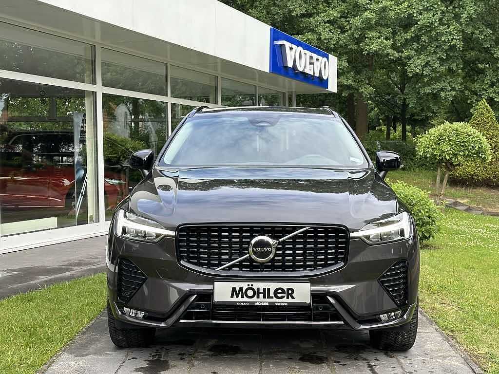 Volvo  XC60 Plus, B4 AWD Mild-Hybrid, Diesel, Dark