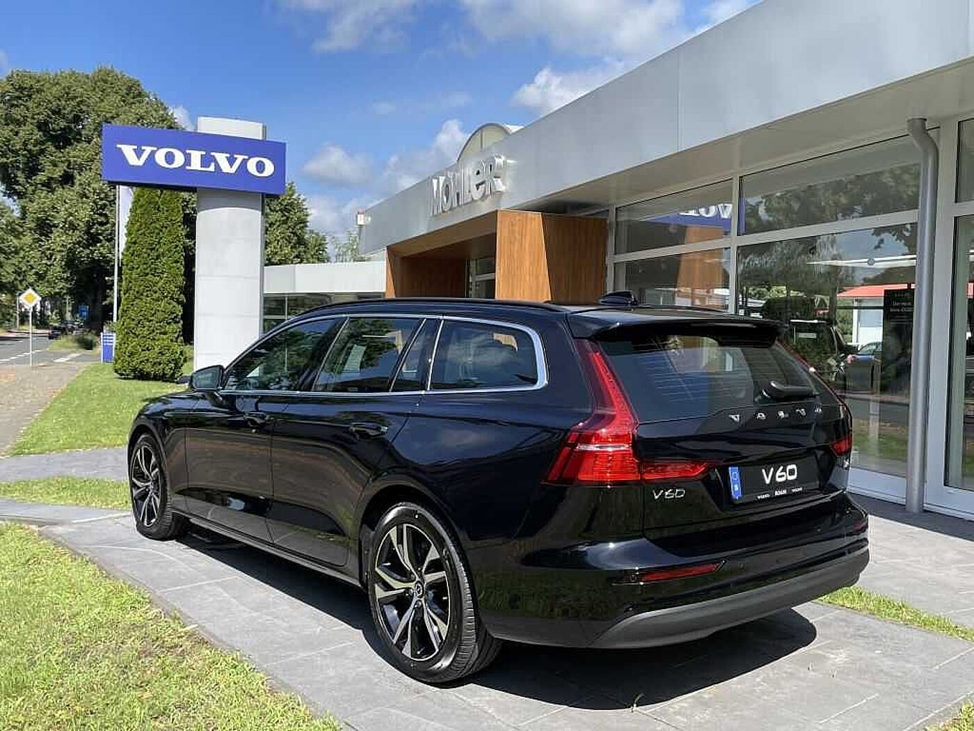 Volvo  V60 Core, B4 Mild-Hybrid, Diesel