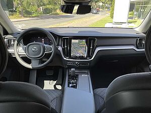 Volvo  V60 Core, B4 Mild-Hybrid, Diesel