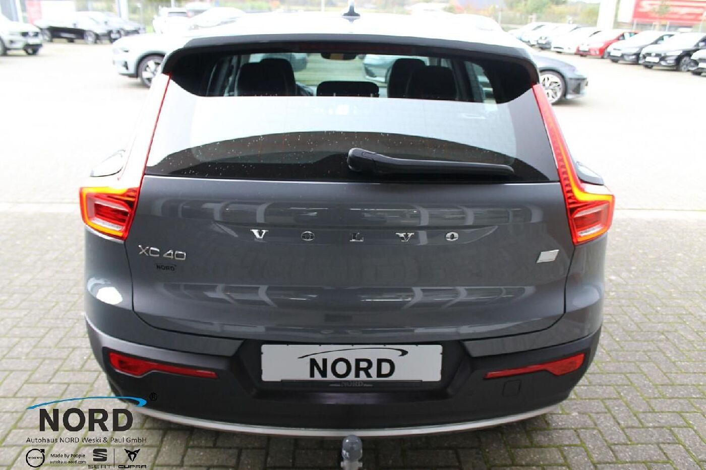 Volvo  T4 Incription Plug-In Hybrid 2WD/AHK/CAM