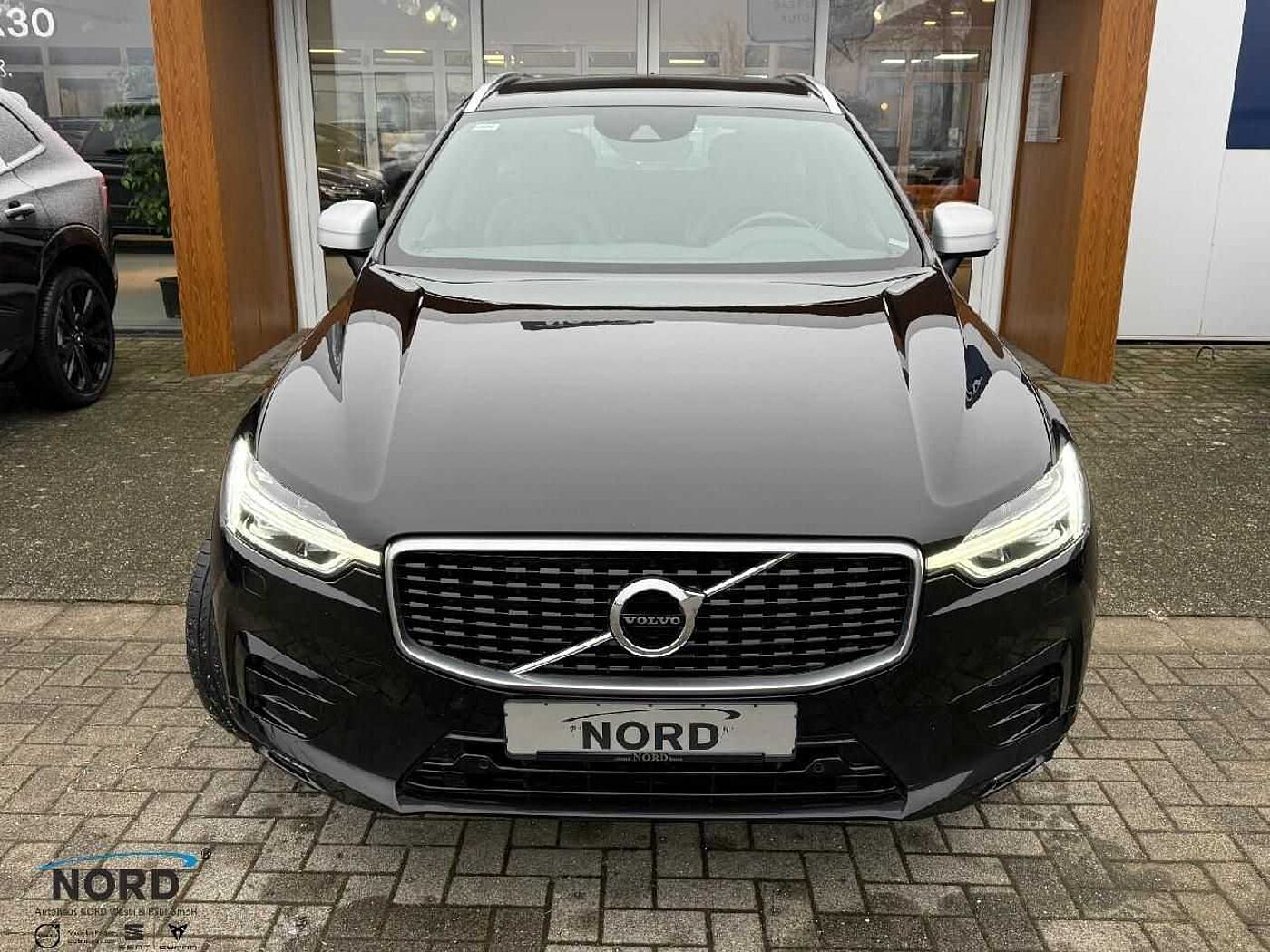 Volvo  D5 Gear. R Design AWD/AHK/Busi. -u. Licht-Pak