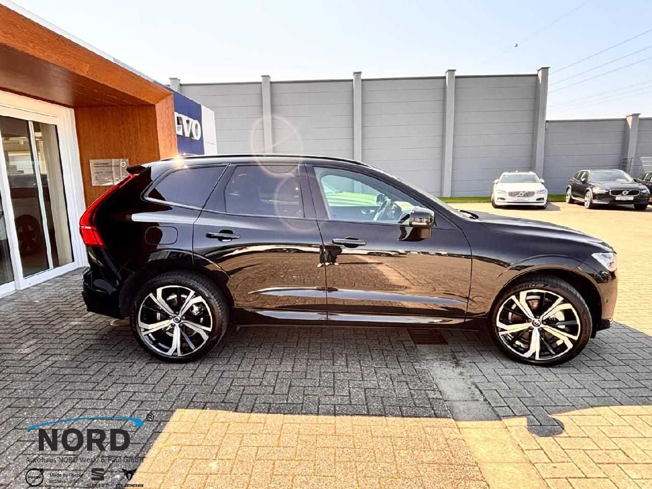 Volvo  T8 R Design Plug-In Hybrid AWD/21'/B&W/AHK