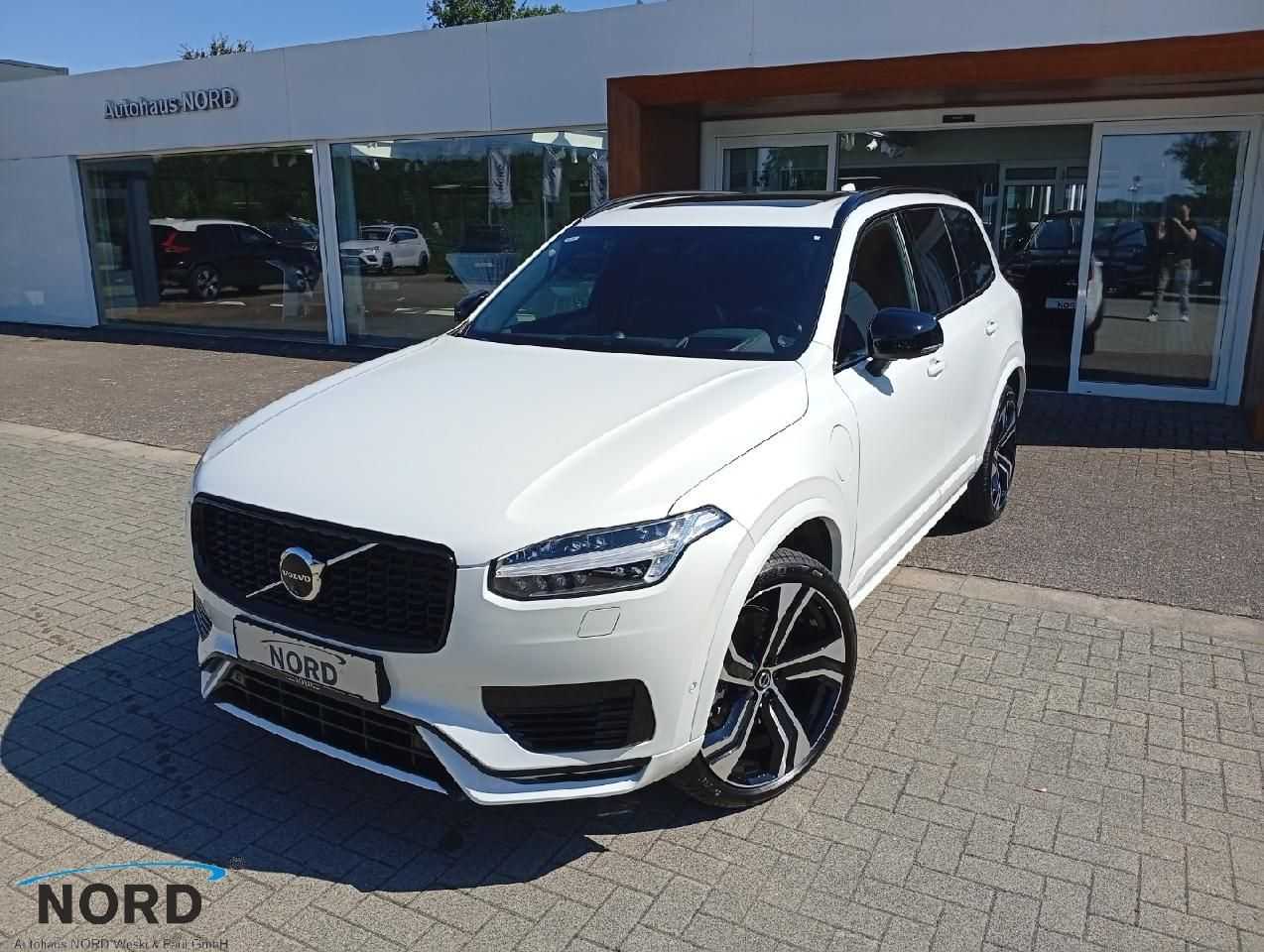 Volvo  Ultra Dark T8 Plug-In Hybrid AWD/B&W/22