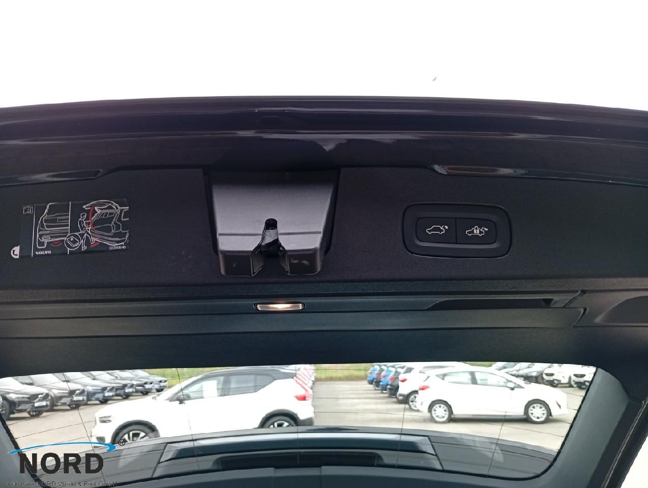 Volvo  T6 Plus Dark Plug-In Hybrid AWD/Leder