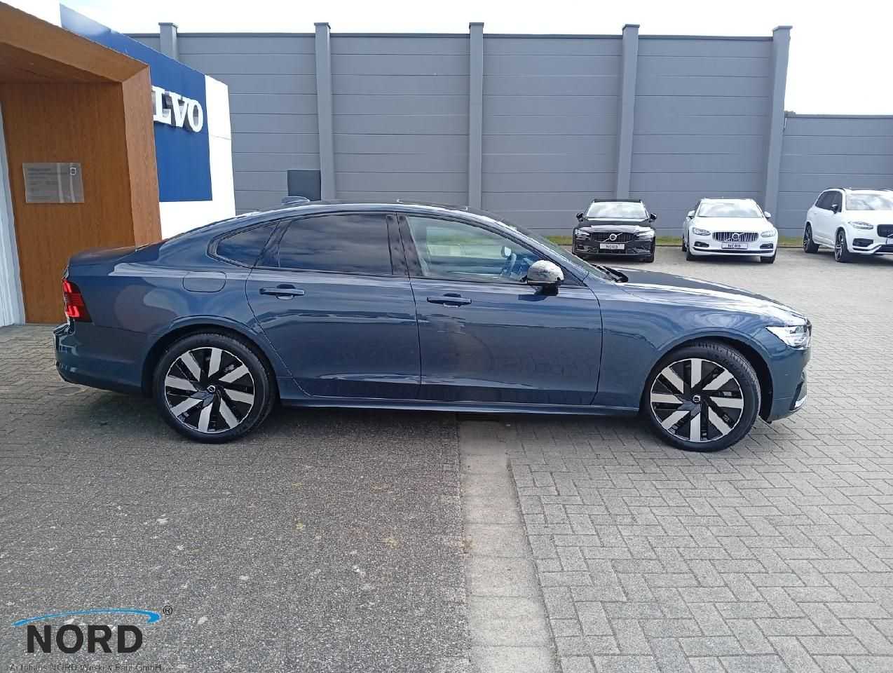 Volvo  T8 Ultimate Dark Plug-In Hybrid AWD