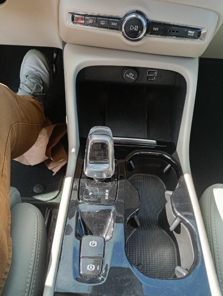 Volvo  T5 Plus Dark Plug-In Hybrid 2WD/Leder/AHK