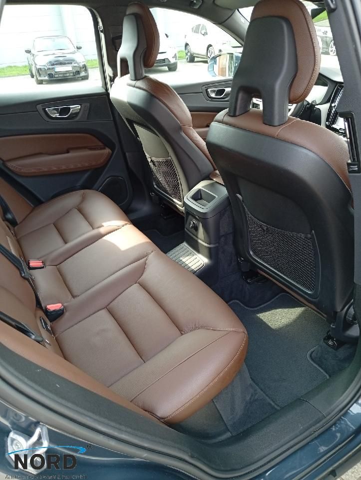 Volvo  T8 Inscription Plug-In Hybrid AWD/Head-Up