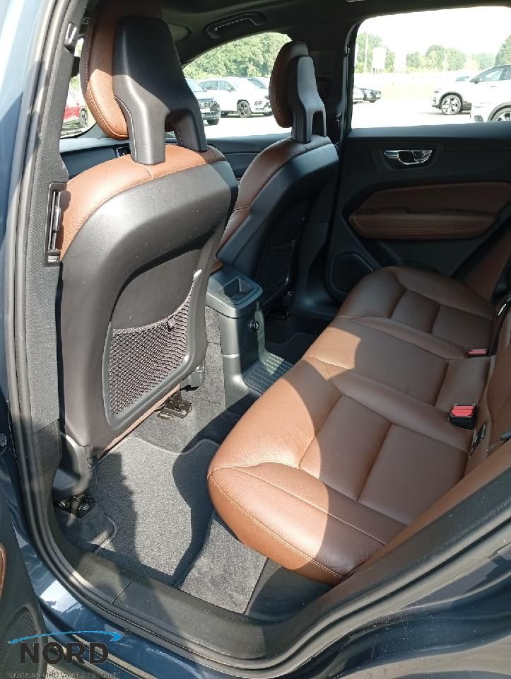 Volvo  T8 Inscription Plug-In Hybrid AWD/Head-Up