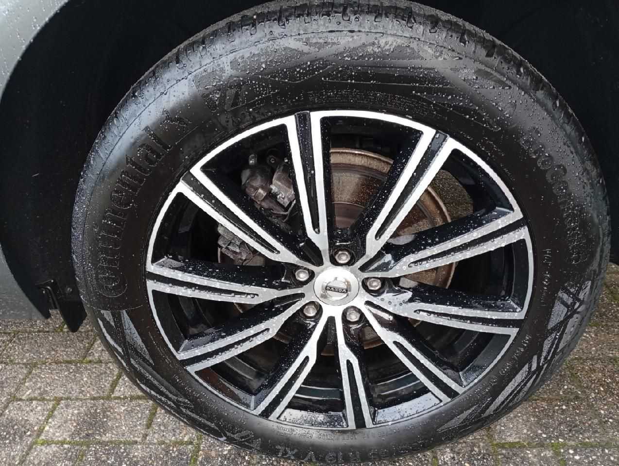 Volvo  D4 Gear. Inscription 2WD/AHK/BLIS/ACC/360°