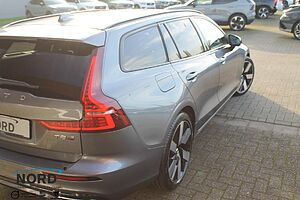 Volvo  T8 R Design Plug-In Hybrid AWD/Head-Up/Pano