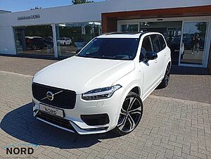 Volvo  Ultra Dark T8 Plug-In Hybrid AWD/B&W/22