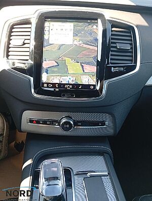 Volvo  Ultra Dark T8 Plug-In Hybrid AWD/B&W/22