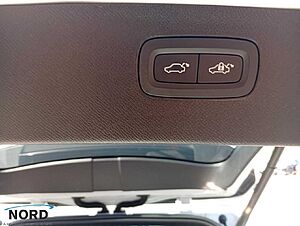 Volvo  Ultra Dark T8 Plug-In Hybrid AWD/B&W/22