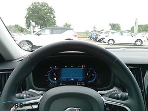 Volvo  T6 Plus Dark Plug-In Hybrid AWD/Leder
