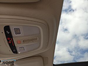 Volvo  T8 Ultimate Dark Plug-In Hybrid AWD