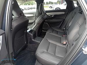 Volvo  T8 Ultimate Dark Plug-In Hybrid AWD