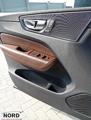 Volvo  T8 Inscription Plug-In Hybrid AWD/Head-Up