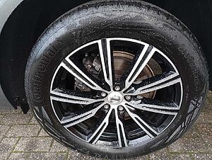 Volvo  D4 Gear. Inscription 2WD/AHK/BLIS/ACC/360°