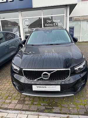 Volvo  XC40 Momentum Pro 2WD