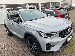 Volvo  XC40 Plus Dark 2WD