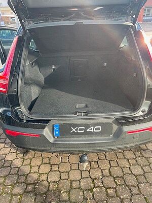 Volvo  XC40 R Design Recharge Plug-In Hybrid 2WD