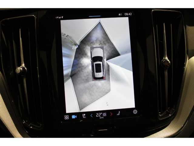Volvo  T8 Plus Black Edition B&W Sound. 360°Kamera Panoramadach