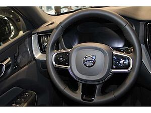 Volvo  T6 Recharge Plus Dark AWD Panoramadach 360Grad-Kamera