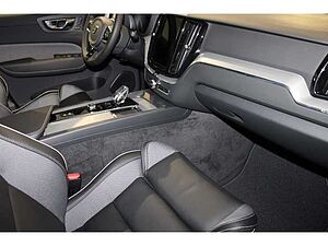 Volvo  T6 Recharge Plus Dark AWD Panoramadach 360Grad-Kamera