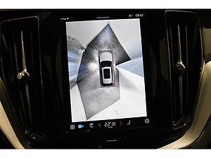 Volvo  T8 Plus Black Edition B&W Sound. 360°Kamera Panoramadach