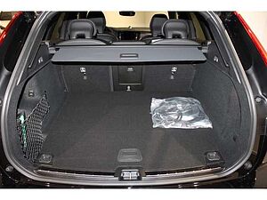 Volvo  T8 Plus Black Edition B&W Sound. 360°Kamera Panoramadach
