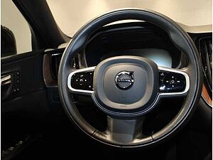 Volvo  T6 Inscription AWD Leder LED Rückfahrkamera Blis