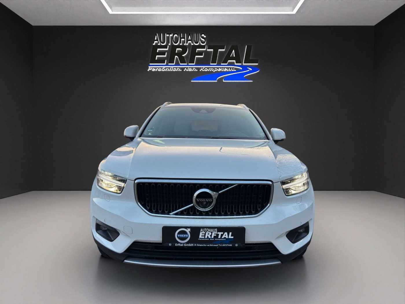 Volvo  D4 AWD Momentum Pro