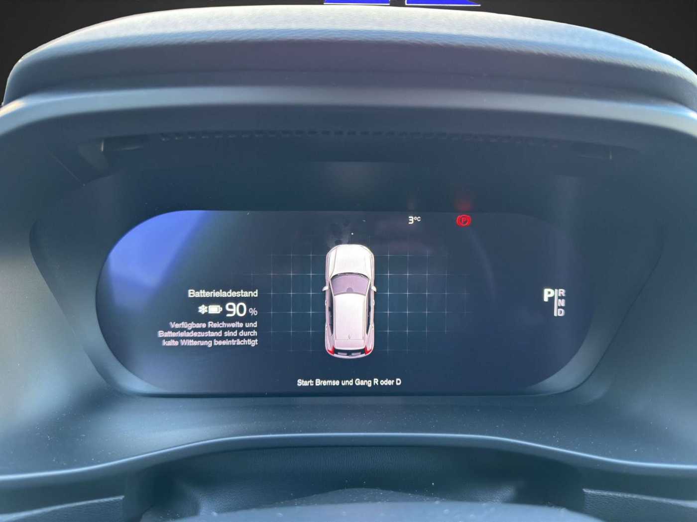 Volvo  Single Extended Range Plus Black Edition