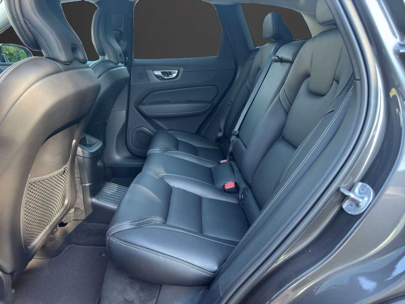 Volvo  T6 AWD Recharge Plus Dark