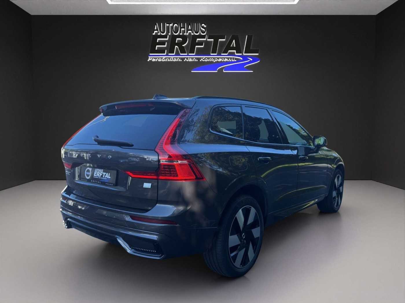 Volvo  T6 AWD Recharge Plus Dark