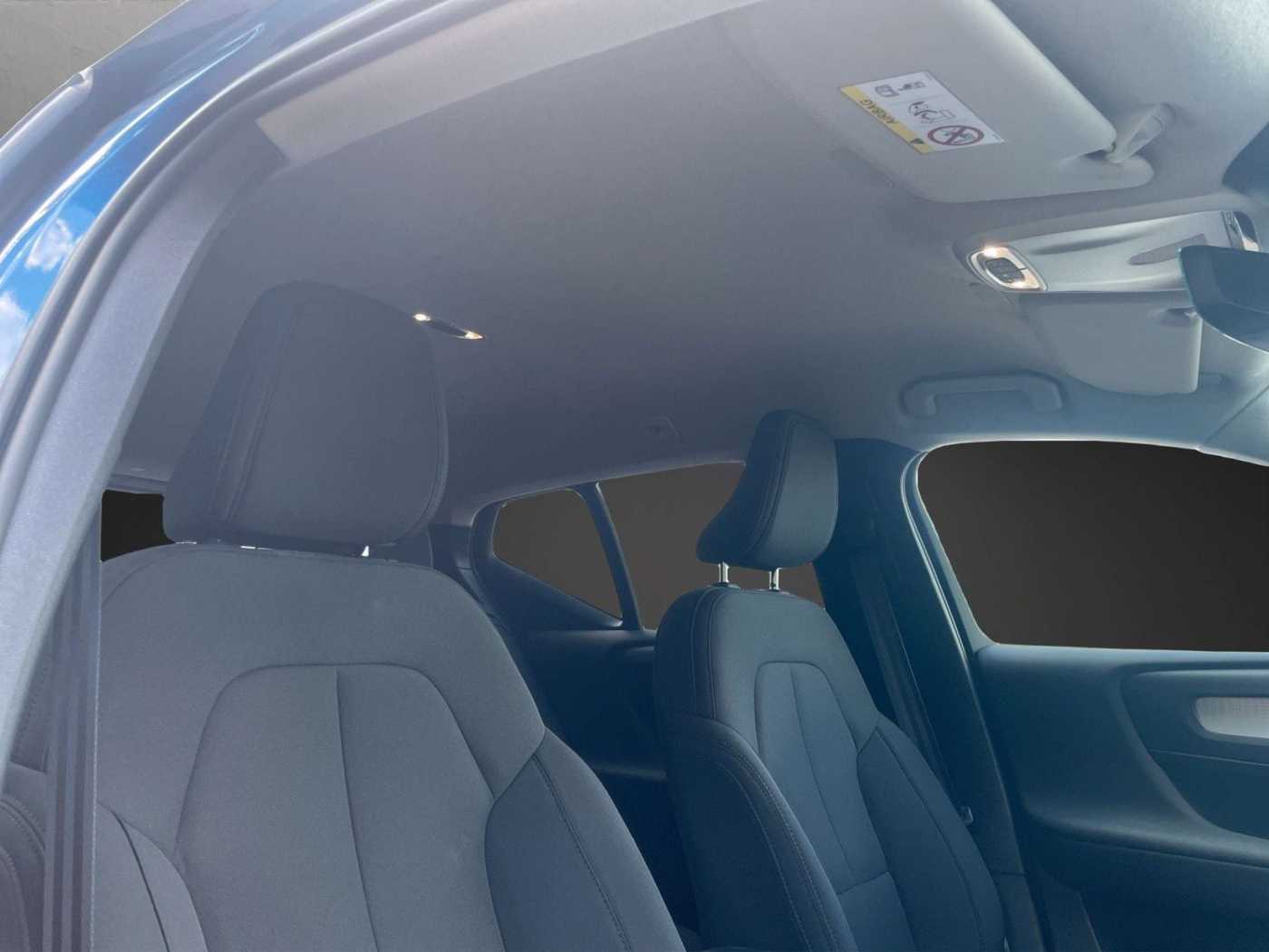 Volvo  Recharge T4 R-Design Expression