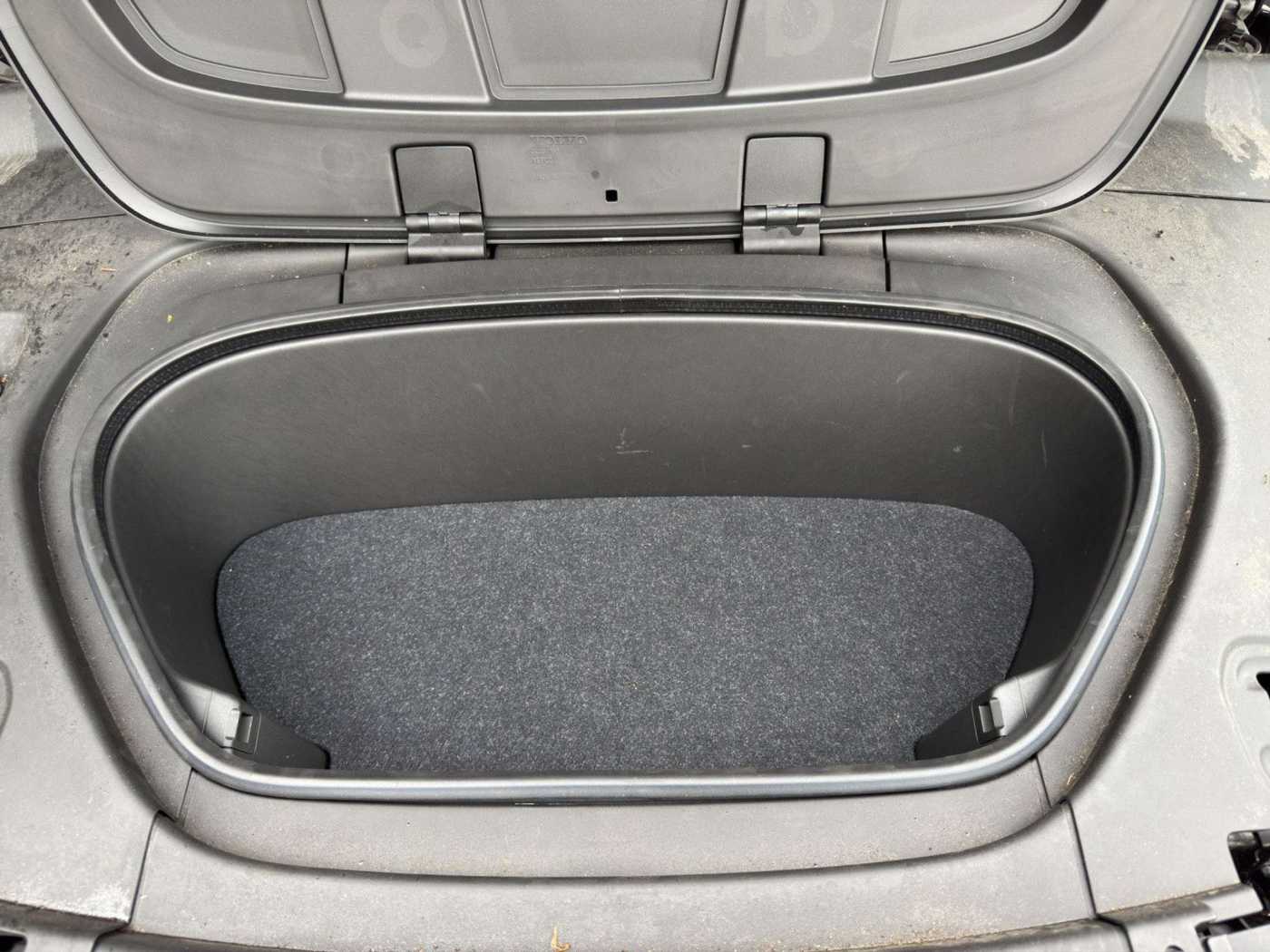 Volvo  Plus Recharge Pure Electric 2WD