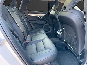 Volvo  V90 B4 Diesel Cross Country Plus AWD