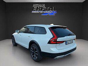 Volvo  V90 B4 Diesel Cross Country Plus AWD