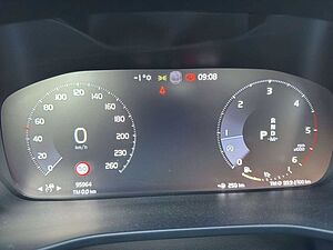 Volvo  D4 AWD Momentum Pro