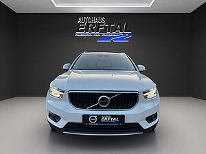 Volvo  D4 AWD Momentum Pro