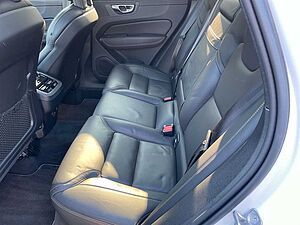 Volvo  B5 Diesel AWD R-Design